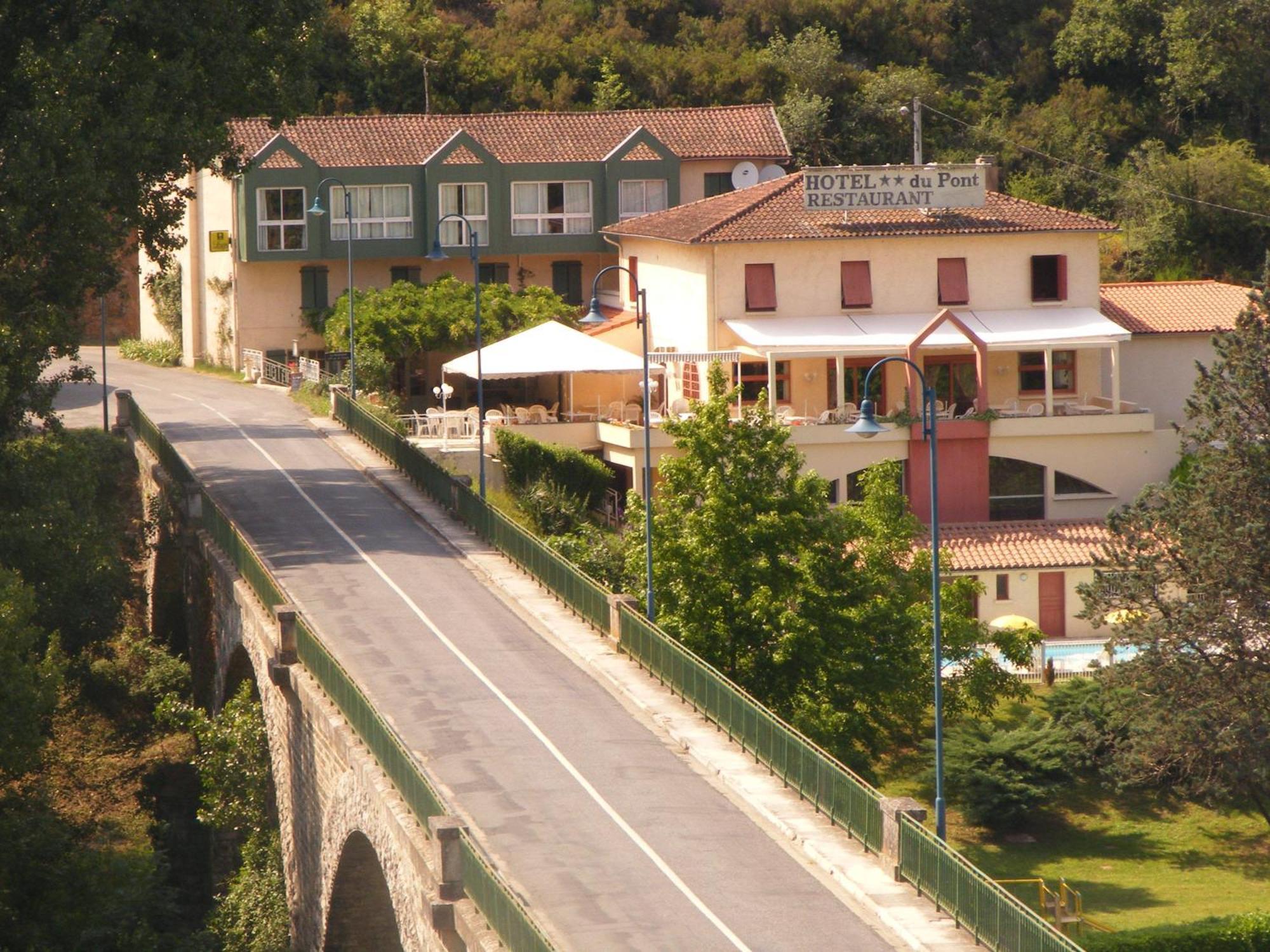 Logis Hotel Restaurant Du Pont Ambialet Dış mekan fotoğraf